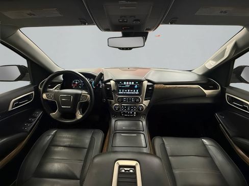 Used 2020 GMC Yukon Denali AWD/4WD image 17