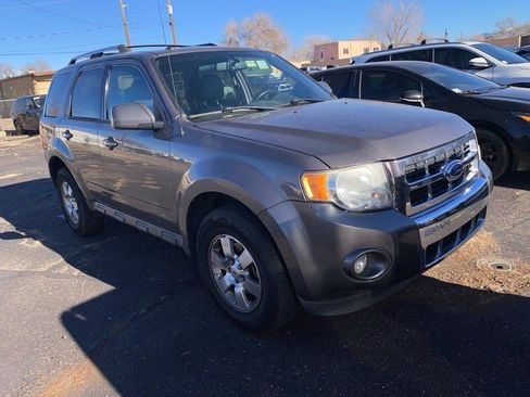 Used 2011 Ford Escape Limited w/ 302A Rapid Spec Order Code image 2