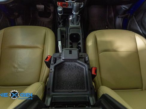 Used 2019 Jeep Wrangler Unlimited Rubicon AWD/4WD image 28