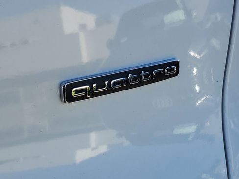 Used 2025 Audi Q5 Premium Plus w/ Premium Plus image 8