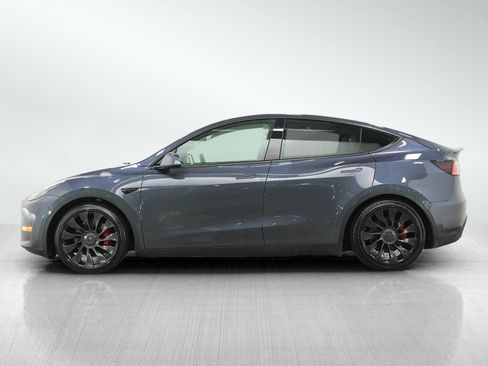 Used 2022 Tesla Model Y Performance AWD/4WD image 2