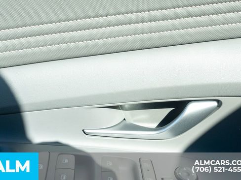 Used 2025 Hyundai Elantra Sport image 21