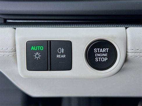 New 2026 Porsche Panamera image 14