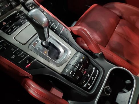 Used 2016 Porsche Cayenne GTS AWD/4WD image 52