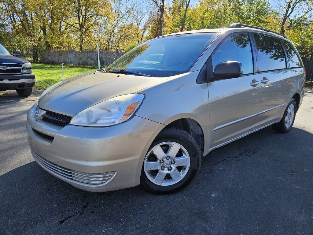Used 2005 Toyota Sienna CE FWD image 1