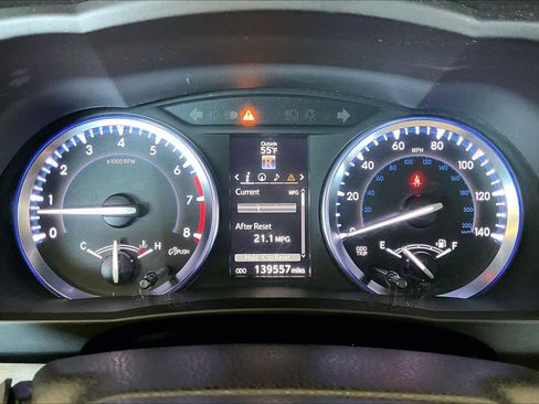 Used 2014 Toyota Highlander XLE image 25