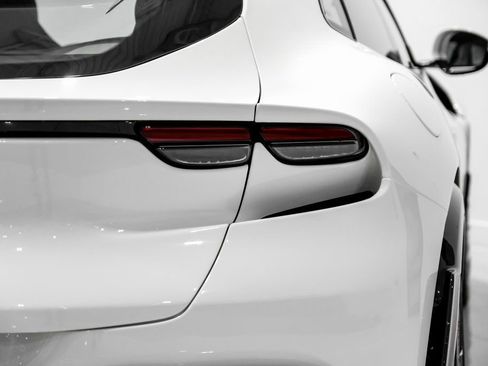 Used 2025 Ferrari Purosangue image 49