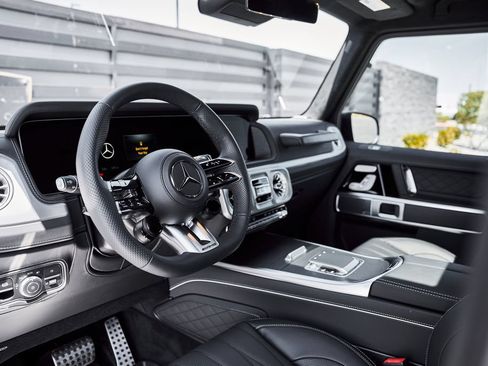 Used 2026 Mercedes-Benz G 63 AMG 4MATIC image 2