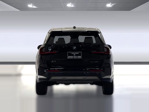 Used 2025 BMW X1 xDrive28i w/ Convenience Package image 10