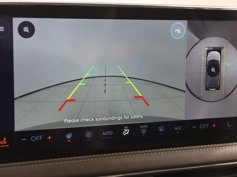 Used 2023 Lincoln Corsair Standard w/ Equipment Group 101A image 10