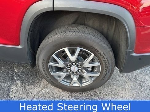 Certified 2023 GMC Acadia SLT w/ Technology Package image 6