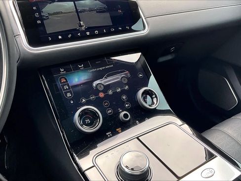 Used 2020 Land Rover Range Rover Velar R-Dynamic HSE image 34