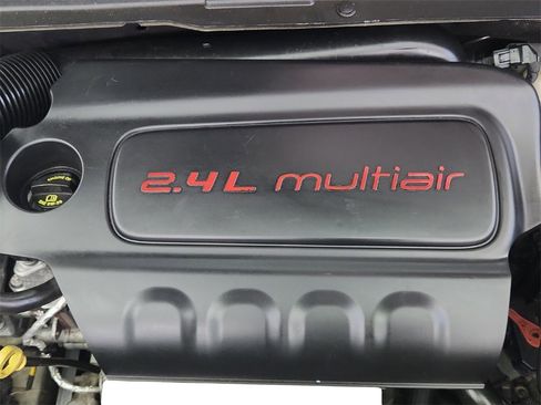 Used 2016 Jeep Renegade Trailhawk w/ Premium Trailhawk Package image 39