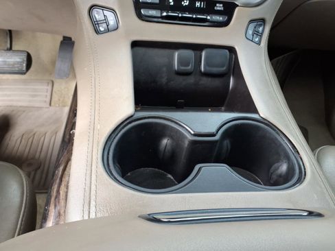 Used 2015 GMC Yukon XL SLT w/ Open Road Package image 26