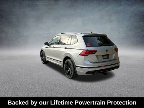 Used 2023 Volkswagen Tiguan SE R-Line image 6