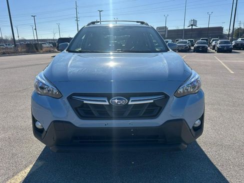 Used 2022 Subaru Crosstrek 2.0i Premium w/ Moonroof Package image 9