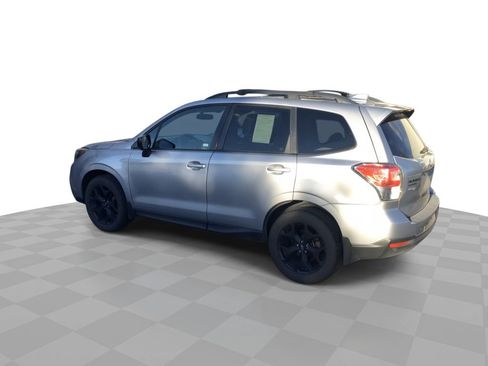 Used 2018 Subaru Forester 2.5i Premium image 6