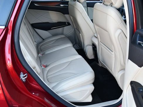 Used 2017 Lincoln MKC Select w/ Select Plus Package image 18