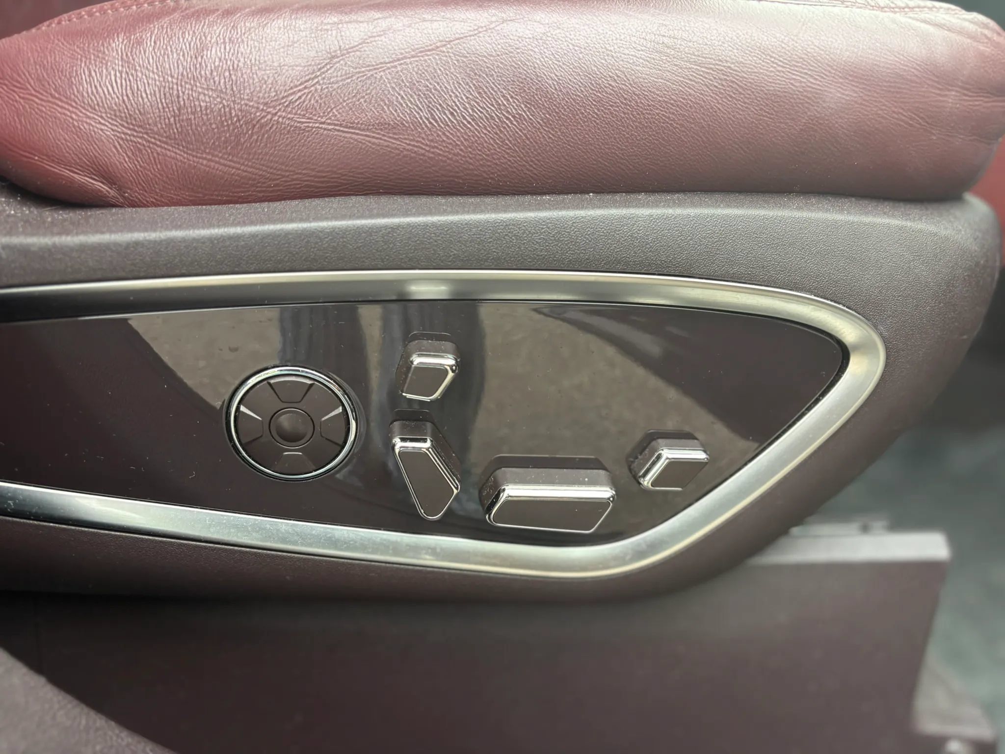 Used 2019 Lincoln Nautilus Black Label AWD/4WD image 14