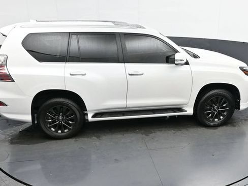Certified 2020 Lexus GX 460 Premium w/ Premium Package AWD/4WD image 43
