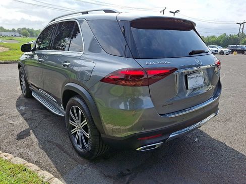 Used 2025 Mercedes-Benz GLE 450e 4MATIC image 4
