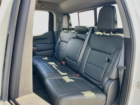 Used 2020 GMC Sierra 1500 SLT w/ SLT Premium Plus Package AWD/4WD image 25