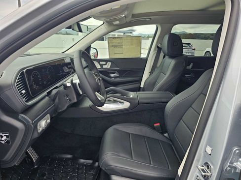 New 2026 Mercedes-Benz GLS 450 4MATIC image 22