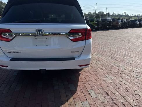 Used 2020 Honda Odyssey Touring image 12