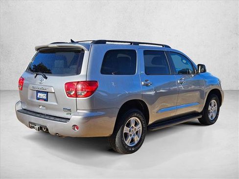 Used 2015 Toyota Sequoia SR5 image 5