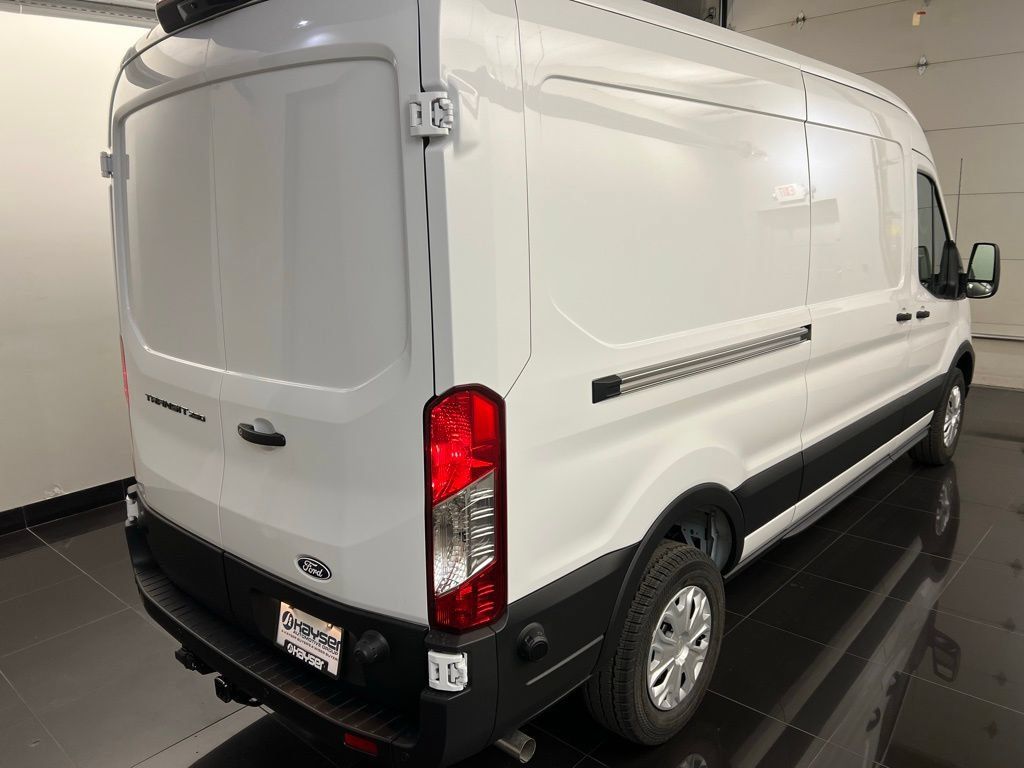 New 2026 Ford Transit 250 148 Medium Roof RWD image 5