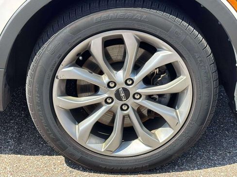 Used 2017 Lincoln MKC Select w/ Select Plus Package AWD/4WD image 29