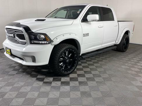 Used 2018 RAM 1500 Sport w/ Convenience Group AWD/4WD image 4