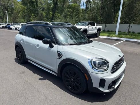 Used 2023 MINI Cooper Countryman S w/ Signature Upholstery Package FWD image 3