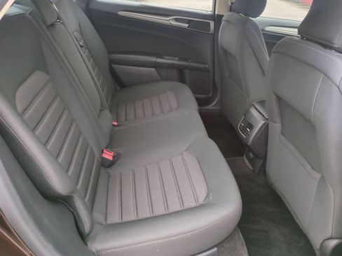 Used 2019 Ford Fusion SE image 20