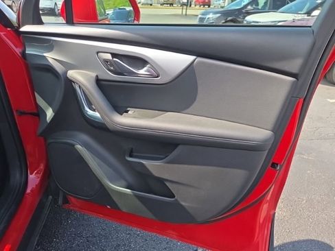 Used 2019 Chevrolet Blazer LT AWD/4WD image 12