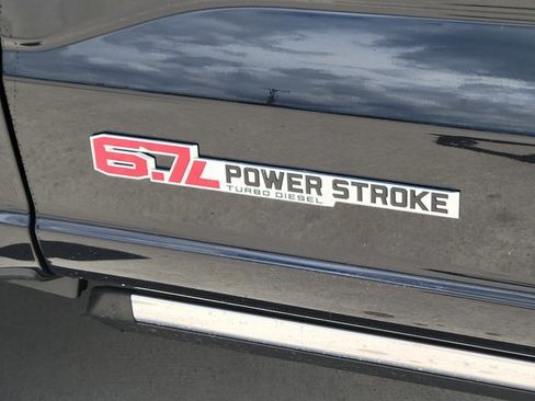 New 2025 Ford F350 Lariat w/ Lariat Ultimate Package image 13