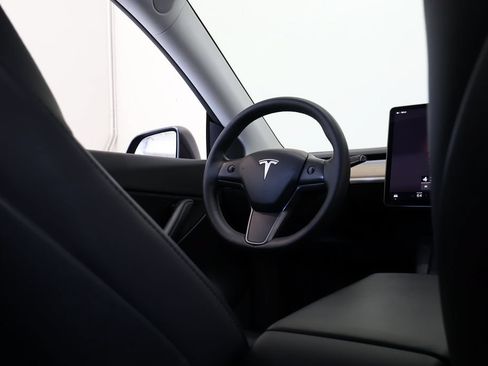 Used 2022 Tesla Model Y Performance AWD/4WD image 24