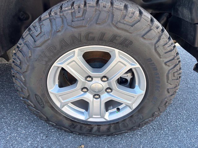 Used 2021 Jeep Wrangler Unlimited Sport AWD/4WD image 16