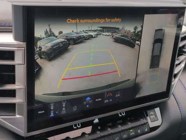 Used 2025 Toyota Tundra Platinum AWD/4WD image 32