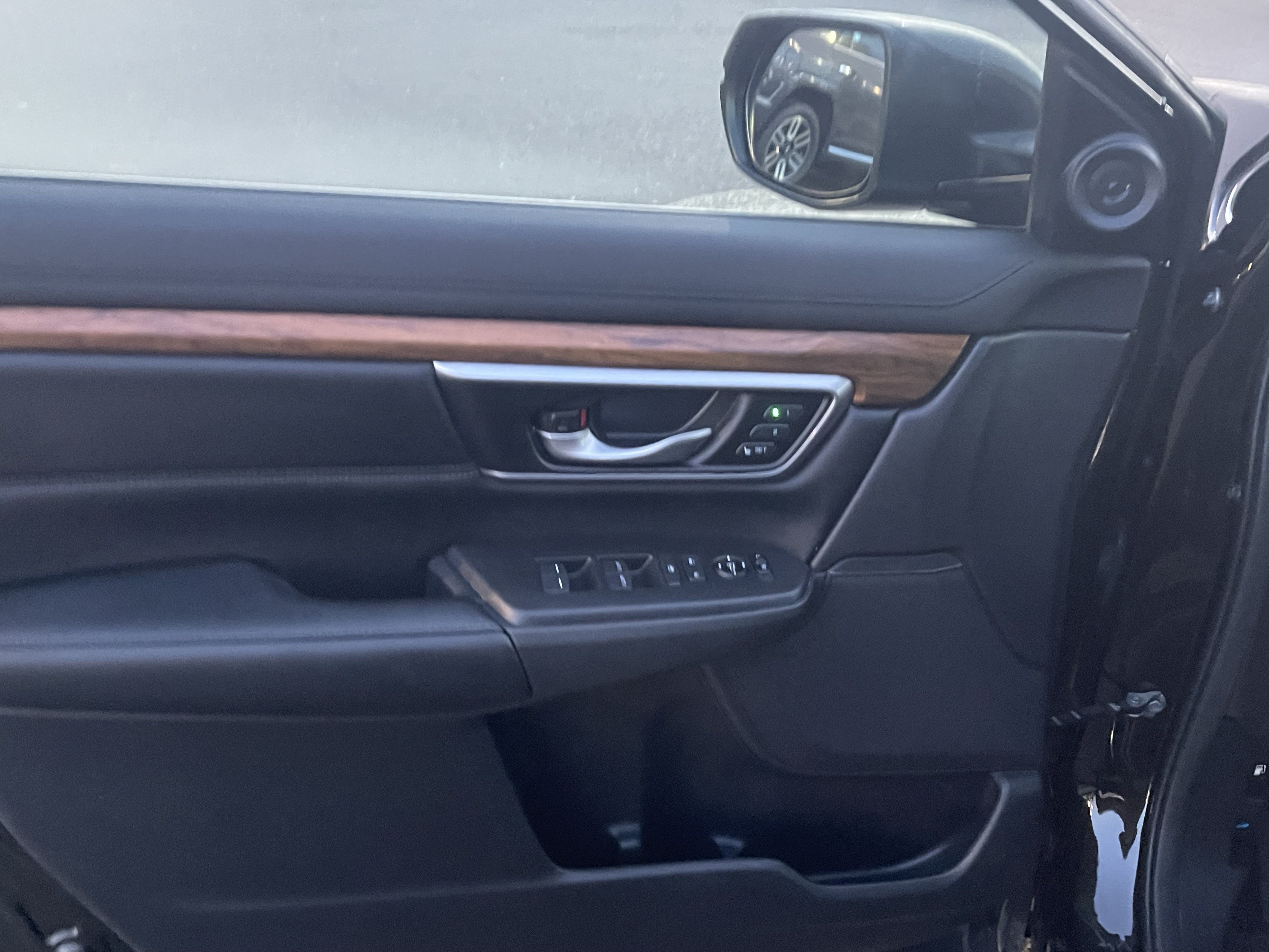 Used 2017 Honda CR-V Touring image 17