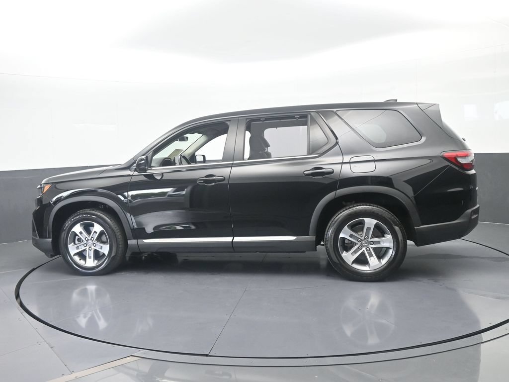 Used 2025 Honda Pilot EX-L image 3