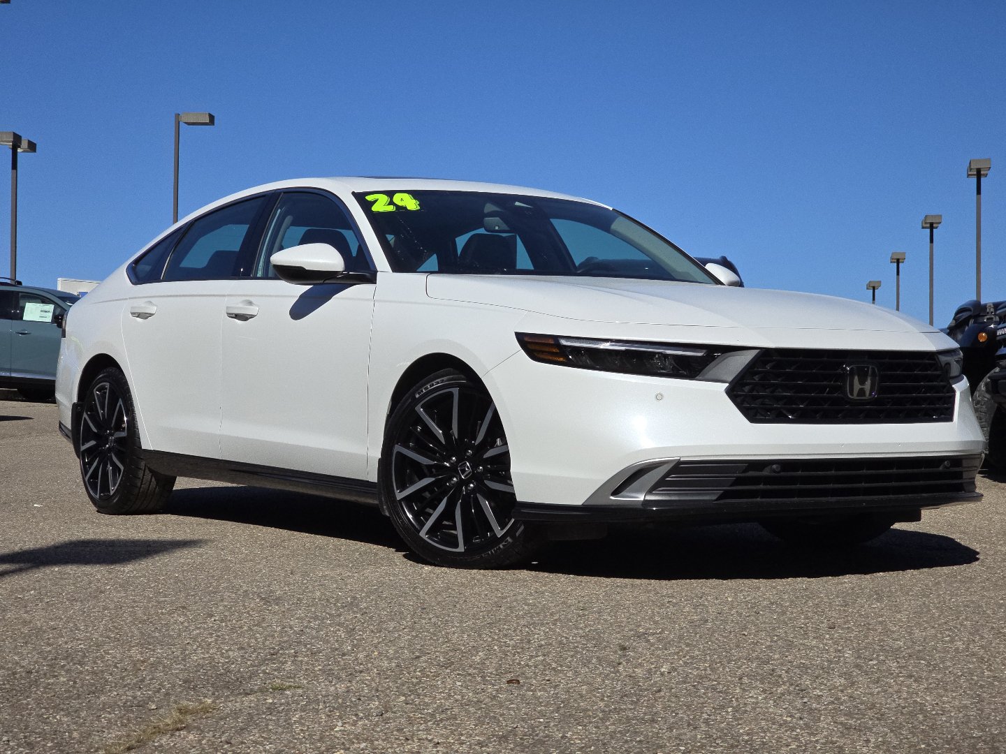 Used 2024 Honda Accord Touring image 2
