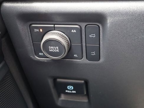 Used 2025 Ford Expedition Max Platinum AWD/4WD image 34