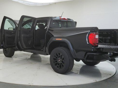 New 2026 GMC Canyon Elevation image 11