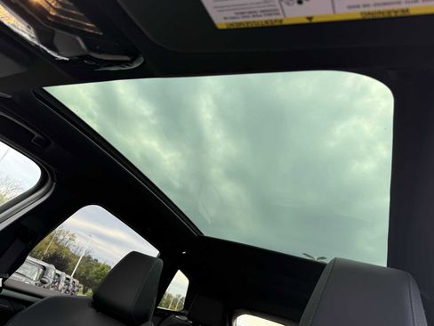 Used 2025 BMW X3 xDrive30i w/ Premium Package image 36