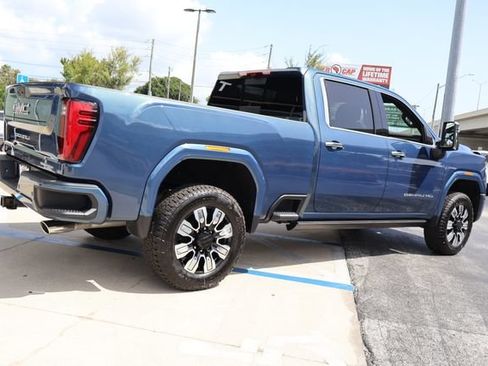 New 2026 GMC Sierra 2500 Denali w/ Denali Reserve Package AWD/4WD image 7