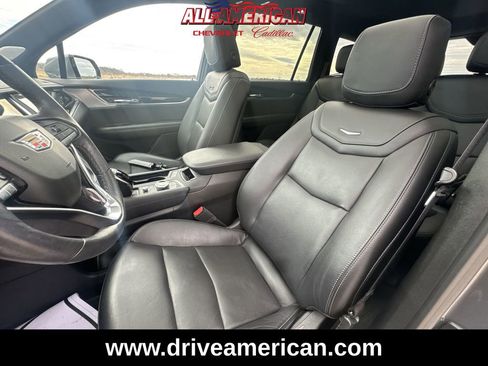 Used 2021 Cadillac XT6 Premium Luxury image 20