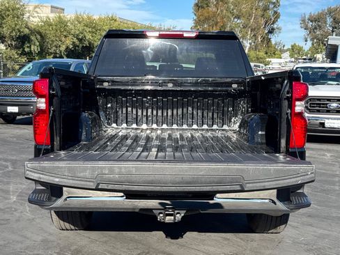 Used 2025 Chevrolet Silverado 1500 LT AWD/4WD image 15