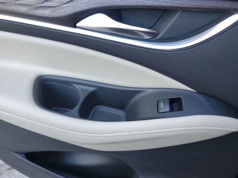 Certified 2024 Buick Enclave Avenir w/ Avenir Technology Package image 20