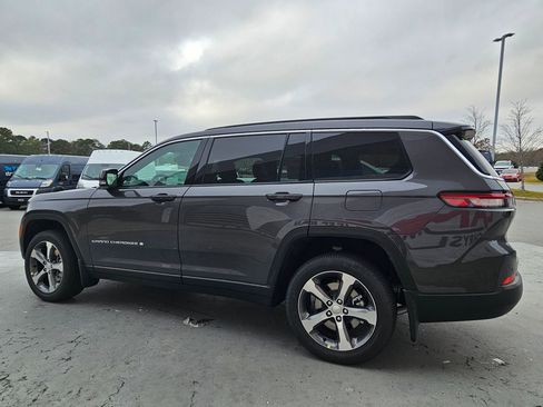 New 2025 Jeep Grand Cherokee L Limited w/ Trailer Tow Package image 5